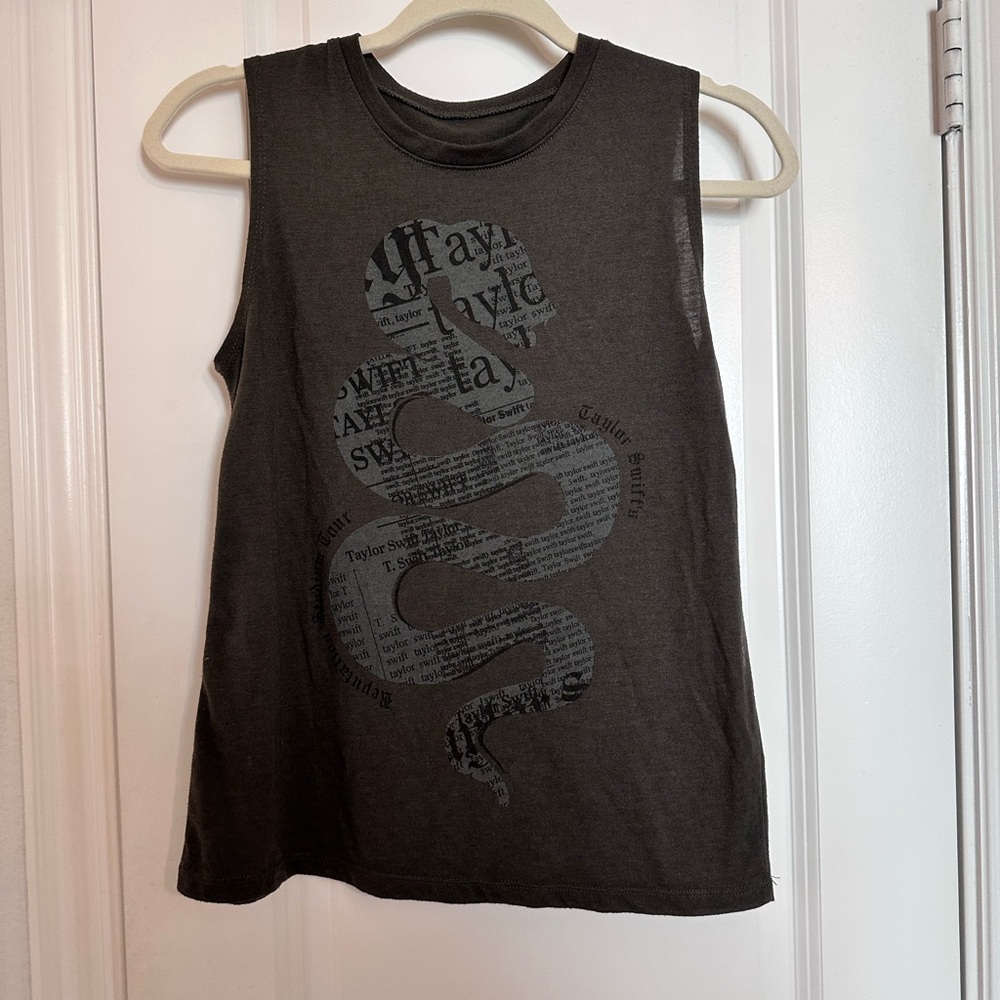 Taylor Swift Black Graphic Snake Tank Top